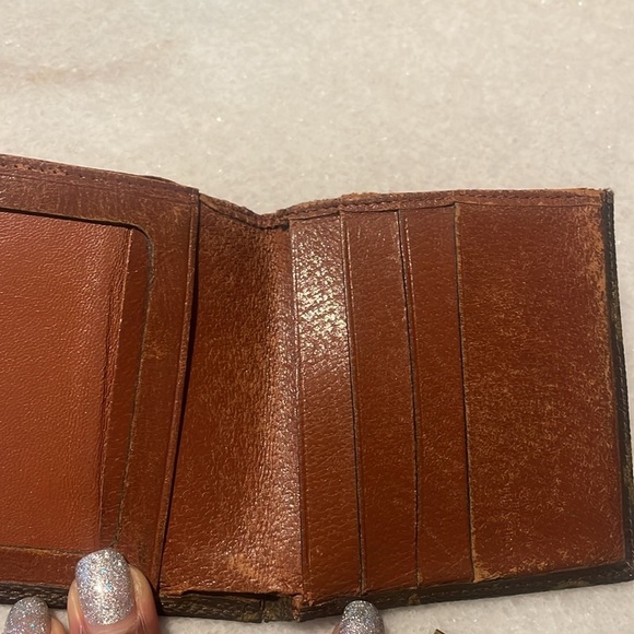 LV Monogram Wallet - Picture 4 of 12